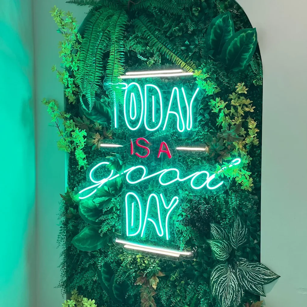 Neon tabela